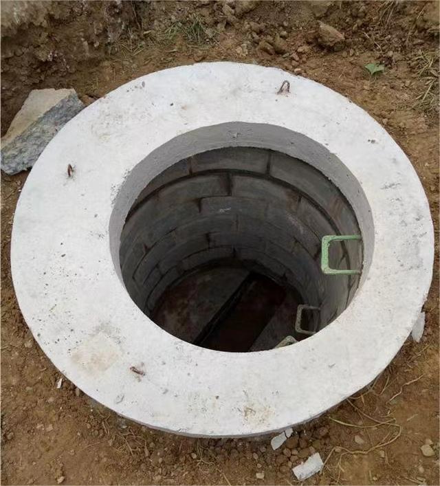 检查井盖板